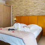 Studio Nikiti Beach *