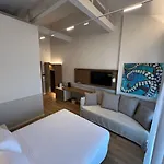 Studio Nikiti Beach Szálloda *