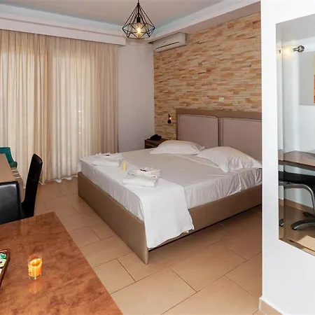 מלון Studio Nikiti Beach ניקיטי