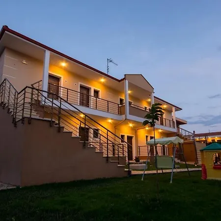 מלון Studio Nikiti Beach ניקיטי