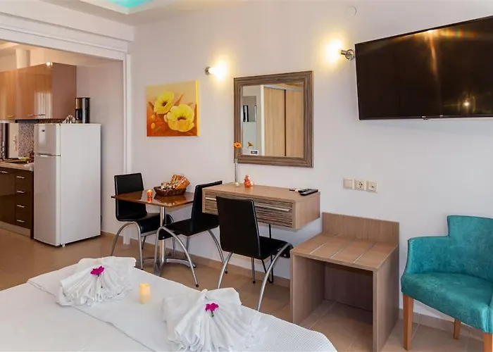 Studio Nikiti Beach