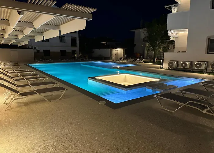 Studio Nikiti Beach