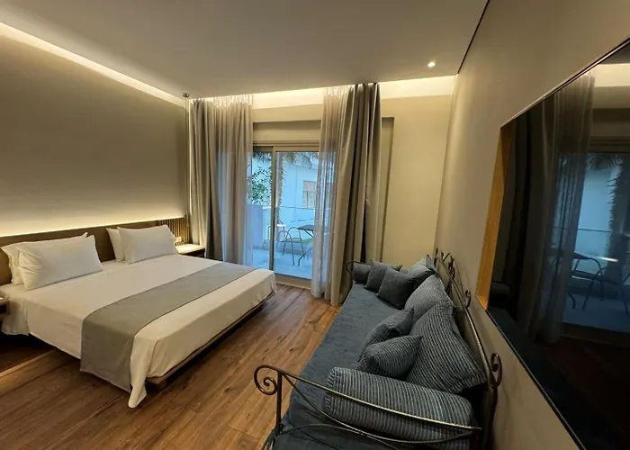 Studio Nikiti Beach Hotel *
