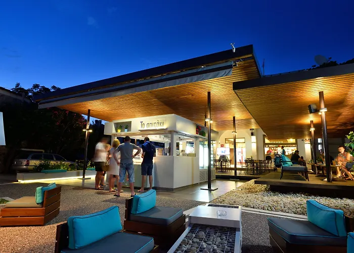 Studio Nikiti Beach Hotel