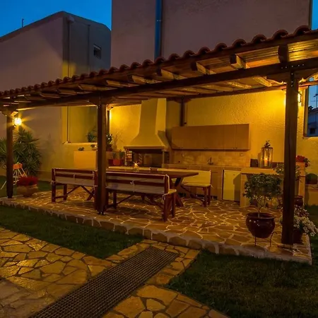 فندق Studio Nikiti Beach