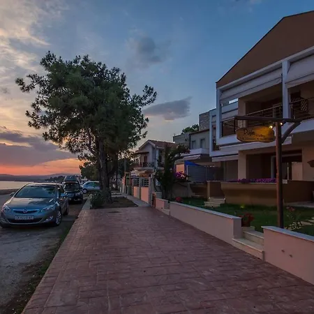 Studio Nikiti Beach فندق *