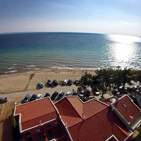 Studio Nikiti Beach