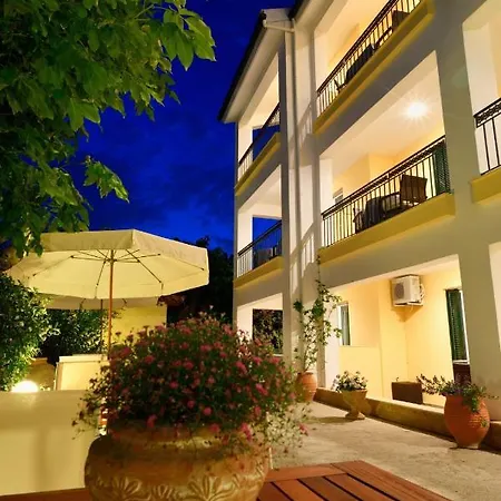 ホテル Studio Nikiti Beach