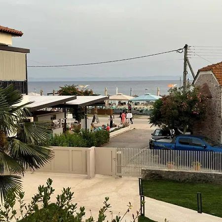 Studio Nikiti Beach *