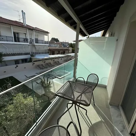 Studio Nikiti Beach Hotel