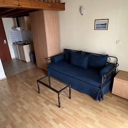 Studio Nikiti Beach