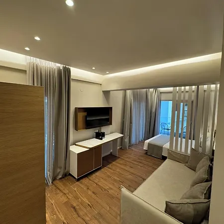 Studio Nikiti Beach فندق نيكيتي