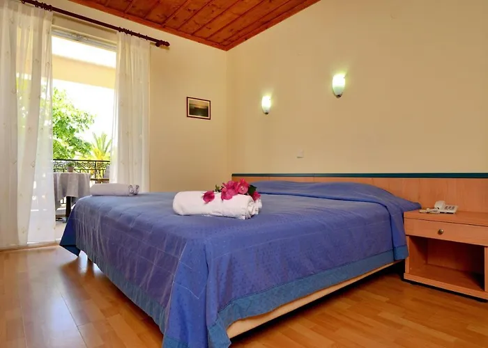 Studio Nikiti Beach