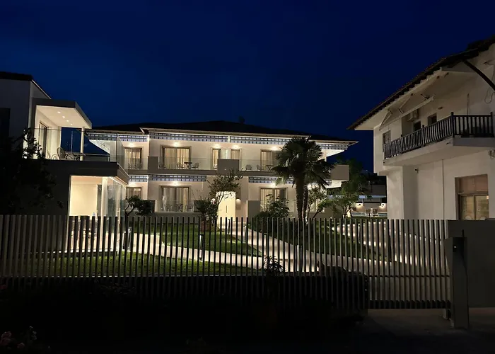 Studio Nikiti Beach Szálloda