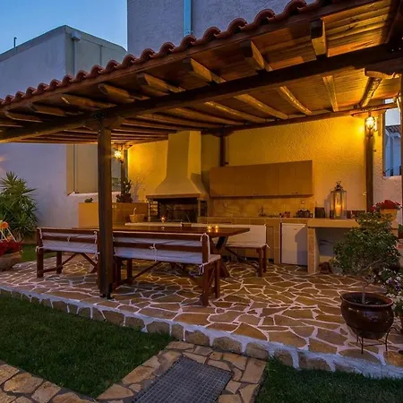 Studio Nikiti Beach