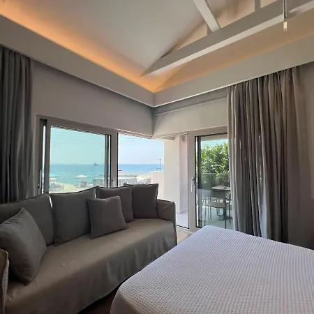 Otel Studio Nikiti Beach *