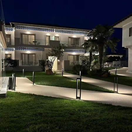 Studio Nikiti Beach *