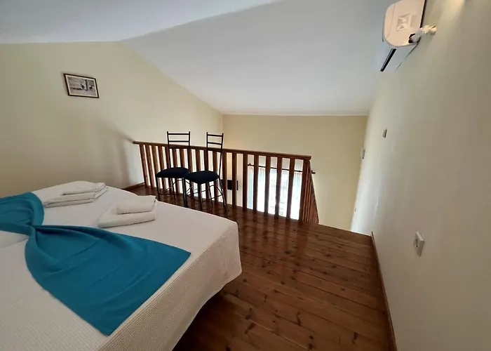 Отель Studio Nikiti Beach