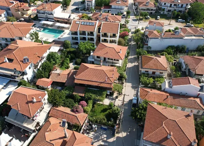 Отель Studio Nikiti Beach *